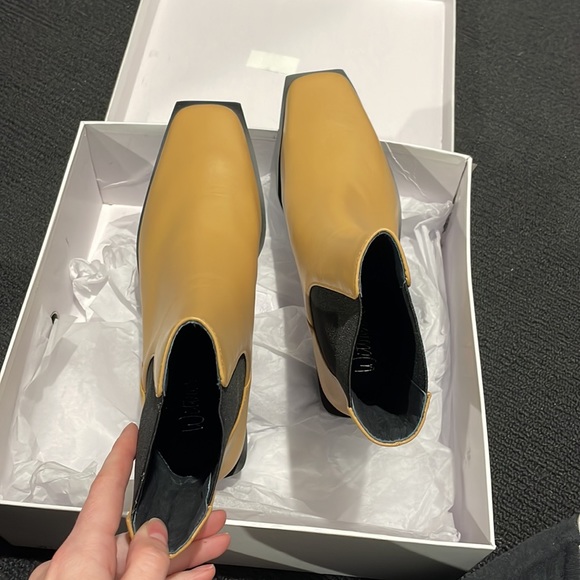 Wittner Heeled Boots - Picture 2 of 6